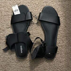 NWT black express sandals
